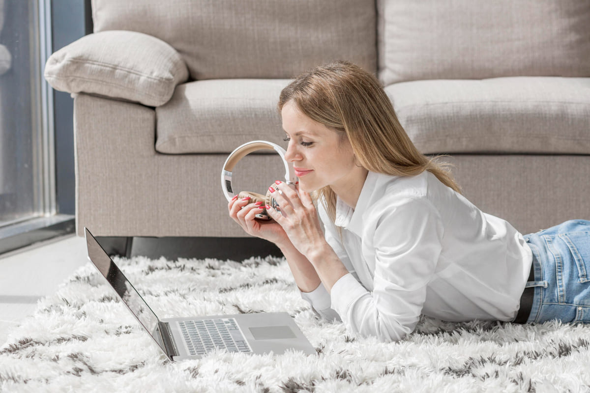 Como escolher o tapete ideal para a sala de estar - www.casaejardinagem.com.br